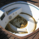 vasca idromassaggio in plastica prma della pulitura| afmosaici.com
